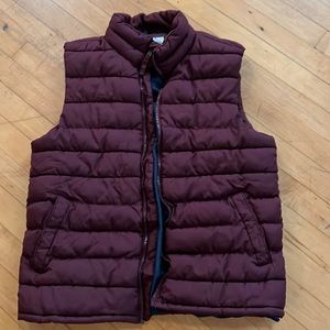 Men’s Maroon Old Navy Puffer Vest, Size Small, Non-Smoking Home